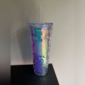 NWT Starbucks Holiday 2023 iridescent Venti tumbler